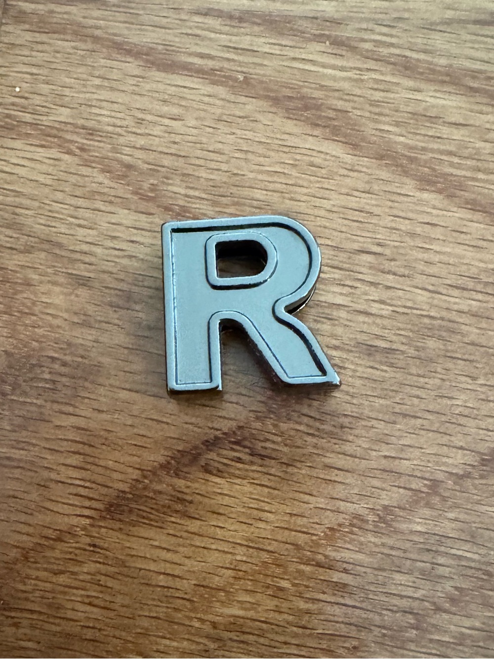 Lug “R” Initial Bag Charm